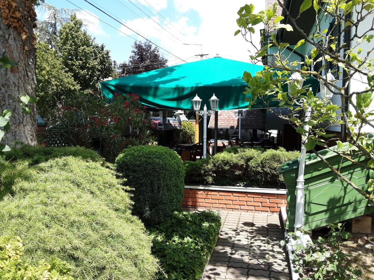 Bed and Breakfast St Hubertus Panzio Hévíz Exteriér fotografie
